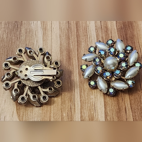 Vintage AB Glass Rhinestone Silver ClipOn Earrings - Picture 2 of 2